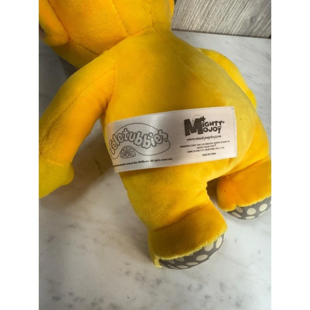 Teletubbies Laa-Laa Yellow Plush Stuffed Toy Mighty Mojo 11 inch Collectible
